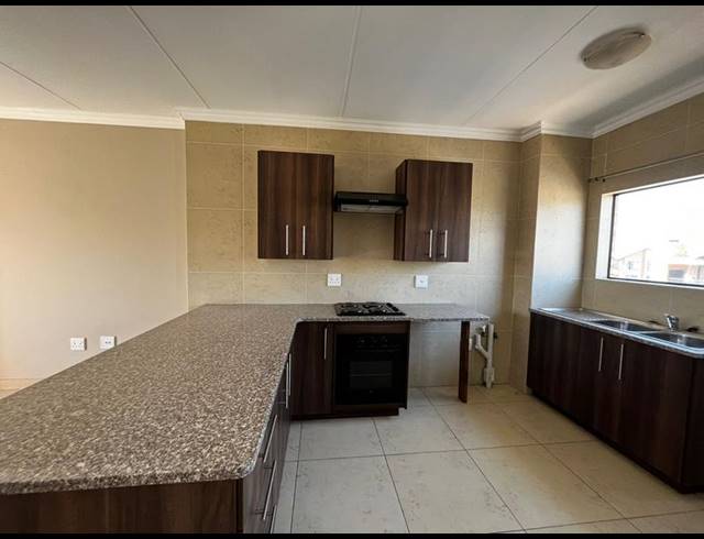 2 BEDROOM PROPERTY TO RENT IN TUSCANY RIDGE